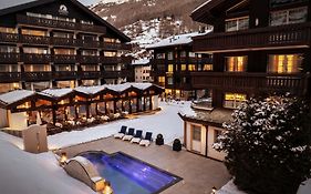 Le Mirabeau Resort & Spa